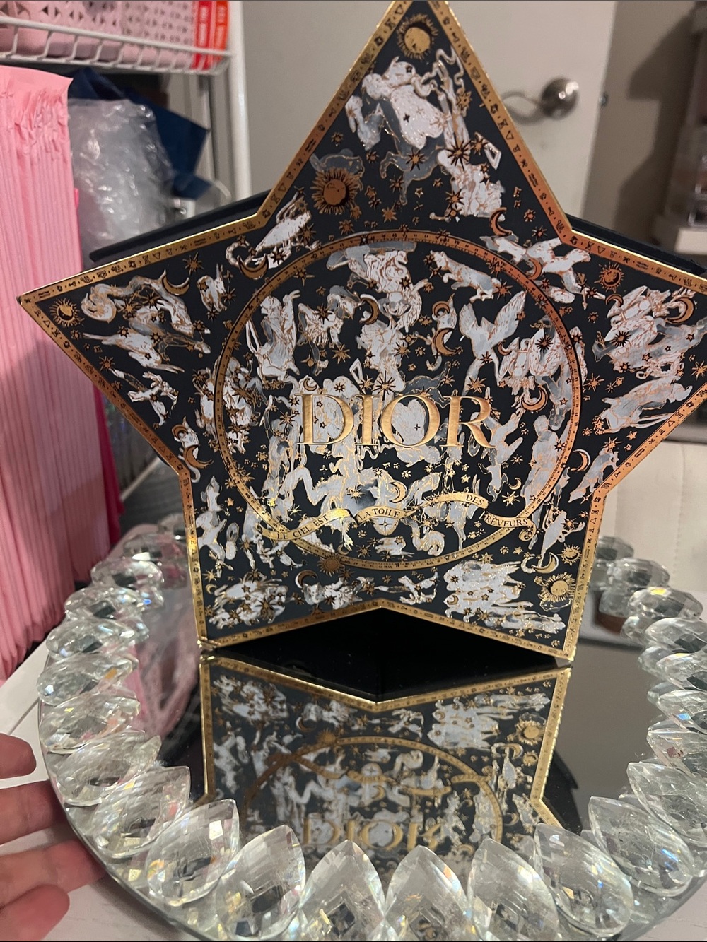 Dior Star-Shaped Box & Harvest Moon Cakes - Picture 5 of 6